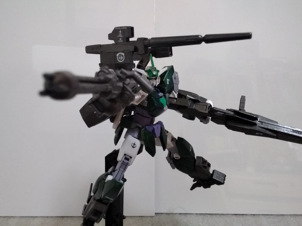 ついでに、ガトリングカノンを30mmのポルタの追加武装キットから取っておいたりついでに、これで初めてデカールをやったりー