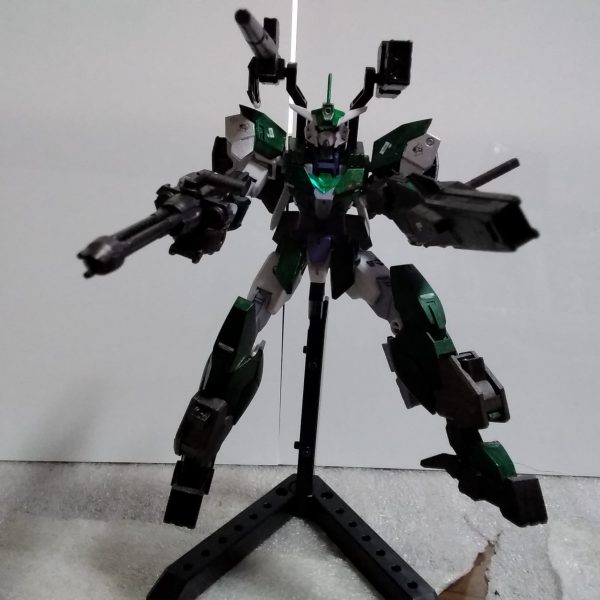 コアガンダム、全部、買ったけど作ったの「ヴィートルー」だけだった。
