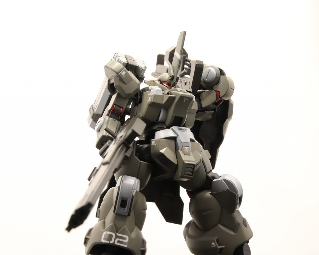 塗装色は黒から立ち上げて轟雷カラーにしてミリタリー色強めにしてます