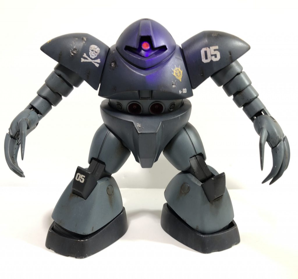 モノアイ部は磁石を使い稼働可能にしました。