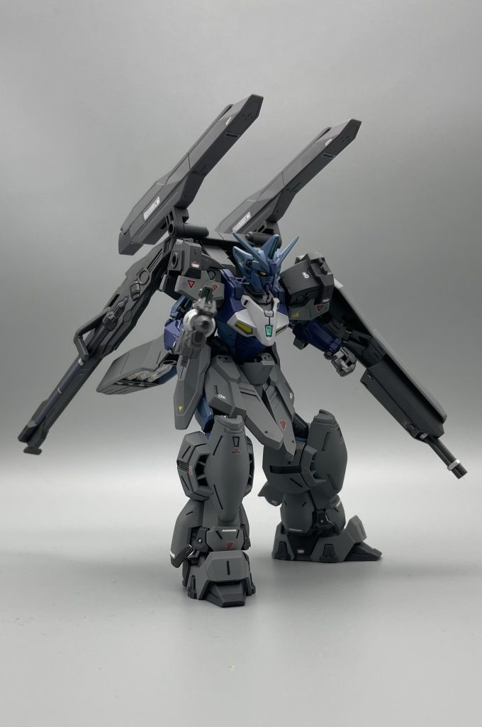 元々装甲は青かったんですが、それじゃなんだか02専用の装備みたいに感じまして、01との互換性も持たせたいと思いシンプルにグレーで塗装しました😌追加装甲=チョバムアーマーやアサルトシュラウド的な感じが染み着いちゃってるので笑