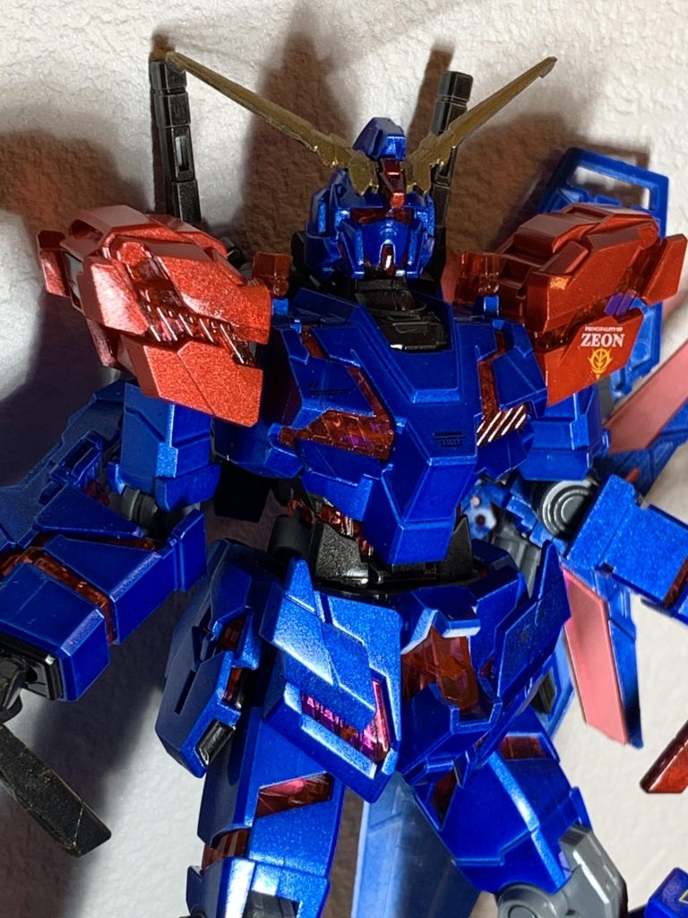 カラーリング違いで、かなり表情が悪くなっていると思います赤く目の光るユニコーンいつか、心とお財布が私を許せば赤く発光する、この青き絶望の獣を作りたいかもです。