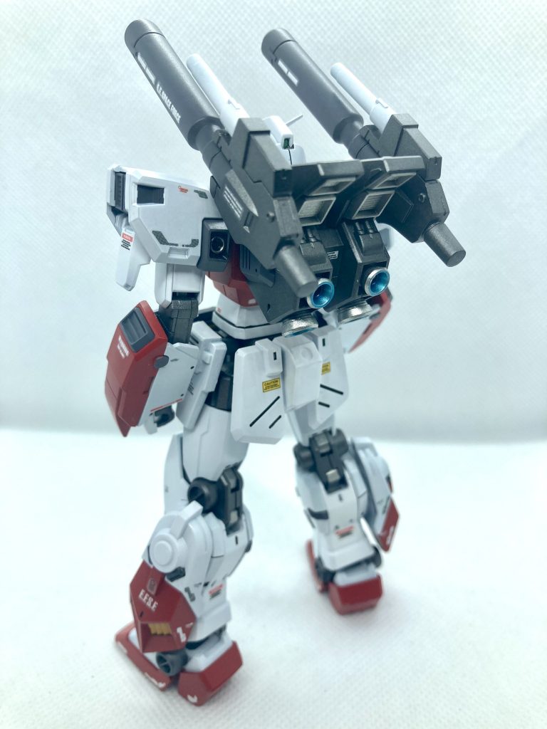 このゴテゴテ感が好きです。あちこち細かいマスキングが多く老眼には応えました。