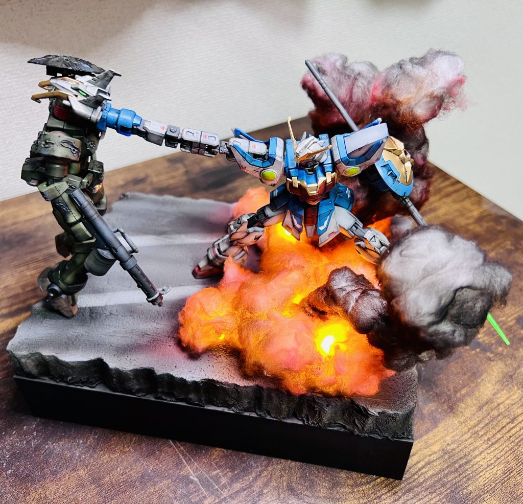 HGAC 新機動戦記ガンダムW シェンロンガンダム VSリーオーセット ウェザリング塗装済み完成品–4枚目/制作者：H4co Y