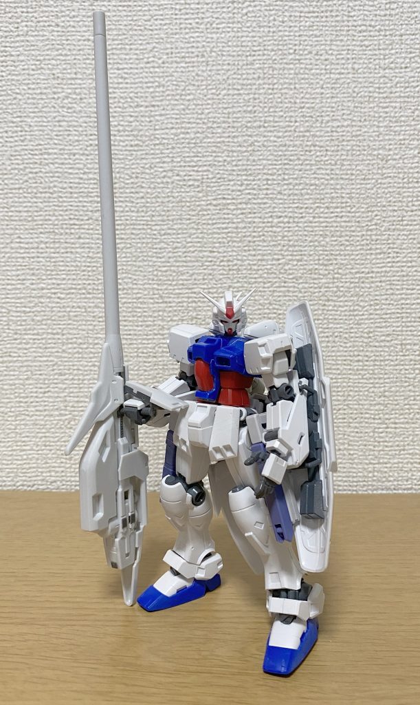 ざっくり形決め。膝の1mm延長や肩関節のボールジョイント化による可動アップ、首の延長、顔・胴のリバガンへの差し替え、フロントスカートの2mm延長等。流石に構造は古かったですが全体的にプロポーション良好なキットでした。