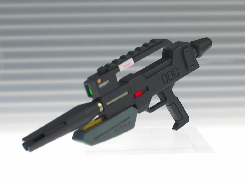 ライフルはEパック装備タイプに。