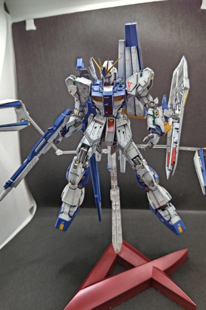 今回何か取りつけ出来ないか迷いましたが前回制作していたZガンダムを流用用ハイメガランチャーを取りつけしてみよう思いました