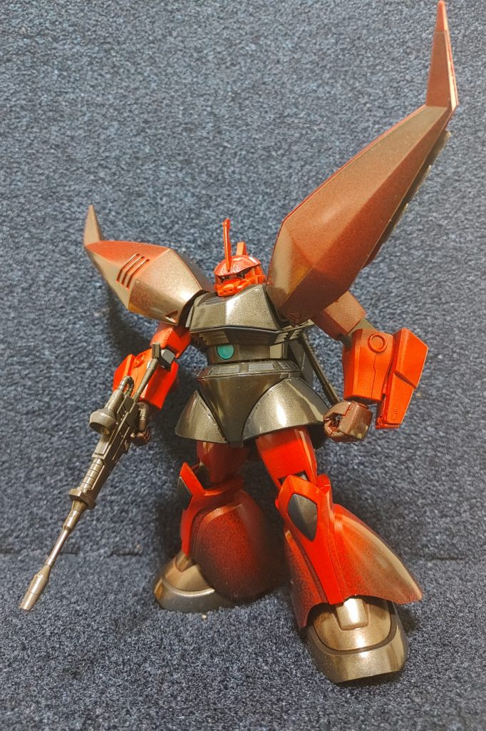 本当はもう少し暗い感じなんですが、光の具合で若干明るい感じになっています。見て頂きありがとうございました。