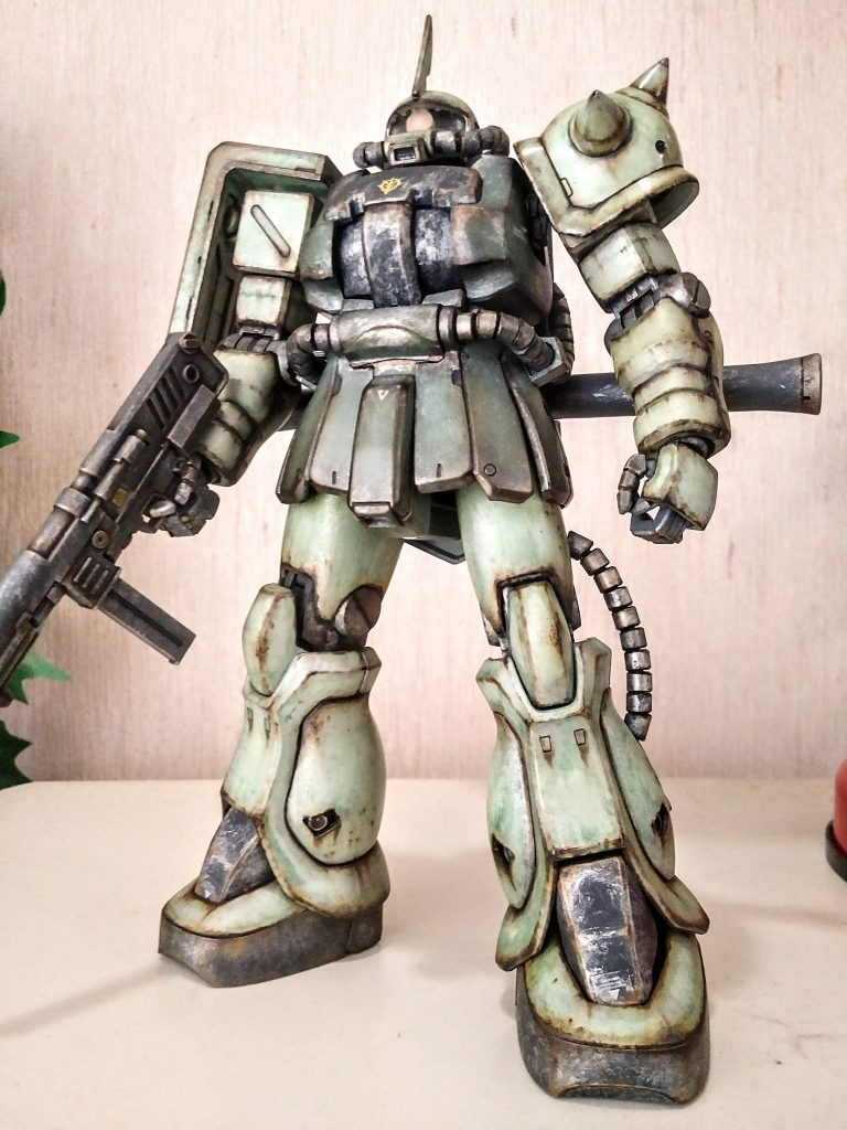 西陽に晒して色味を変えて撮影。少し年代が感じられ、哀愁漂うザクになりました。 今回もご覧いただき、ありがとうございました。