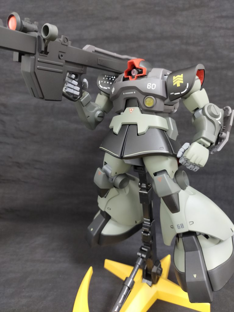 残党軍カラーとして緑を2色採用し、塗り分けを行っています。