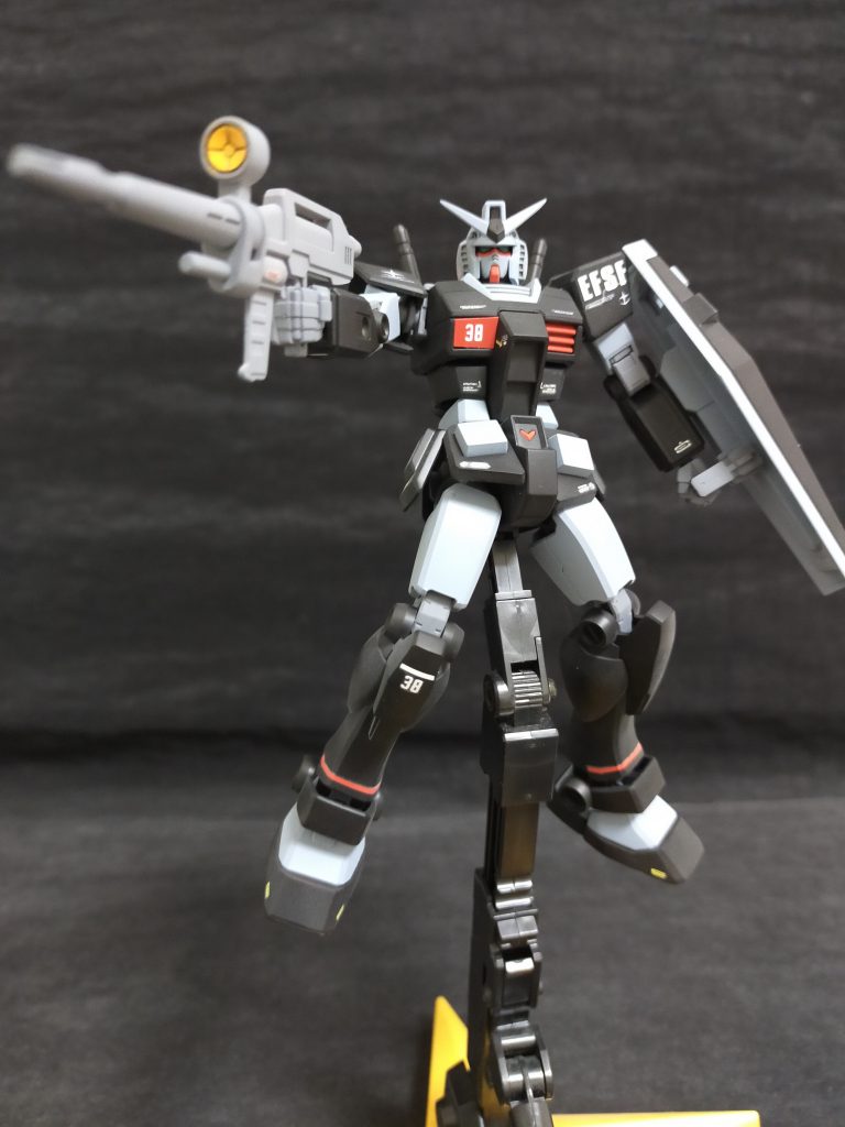 機体に付けられた「38」の数字は、パイロットの所属してきた部隊数を表しているという。