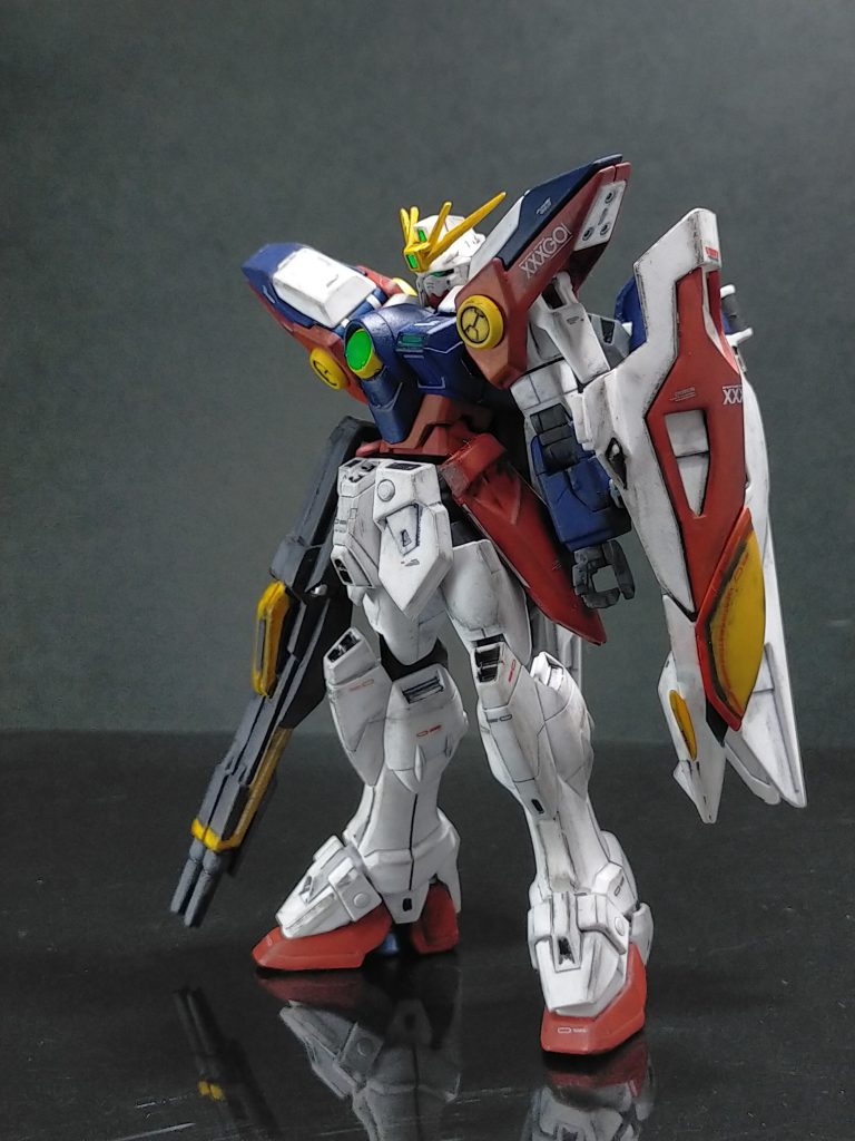 ガンダムウィングゼロは黒サフからの黒立ちで仕上げてみました。