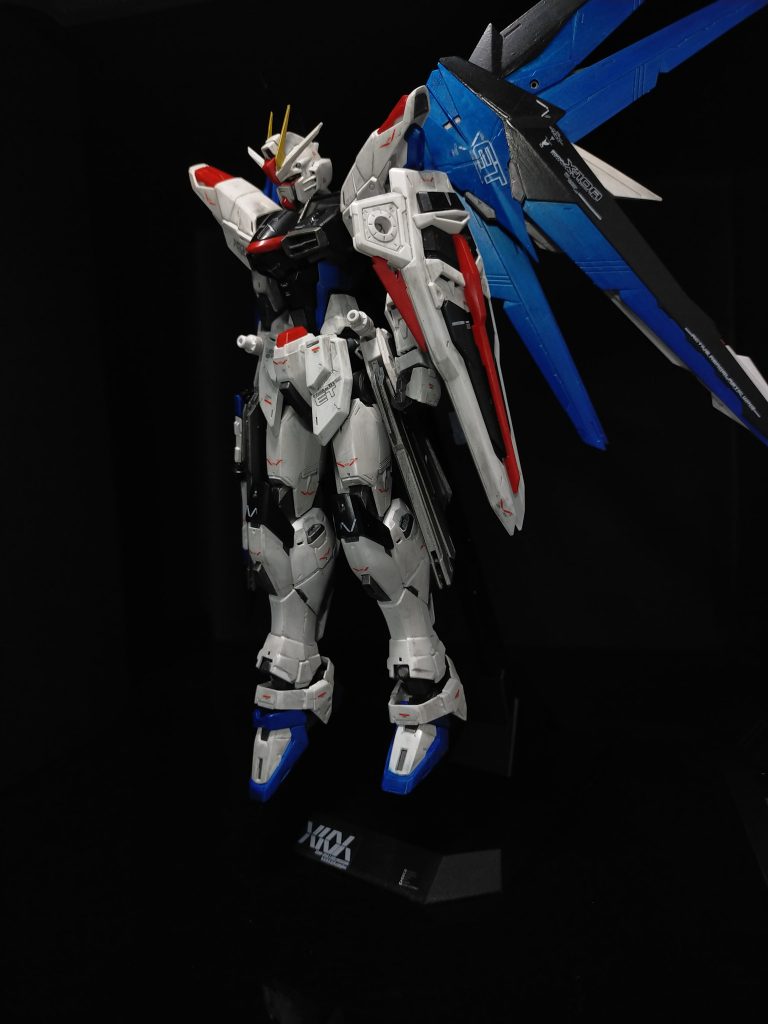 写真ではなかなかに分かりにくいのですが質感が若干違う感じがしました。