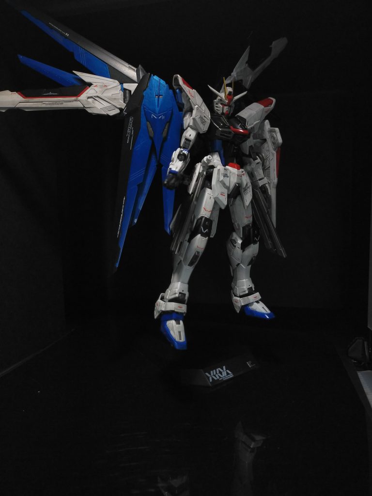 目指すはメタルロボット魂の質感をと思う所もあるのですが、高い壁ですね。今年はMGEXのストライクフリーダムも出るので楽しみですね。色々な塗装方法をまだまだ試して行きたいと思います。最後までお付き合いありがとうございます。