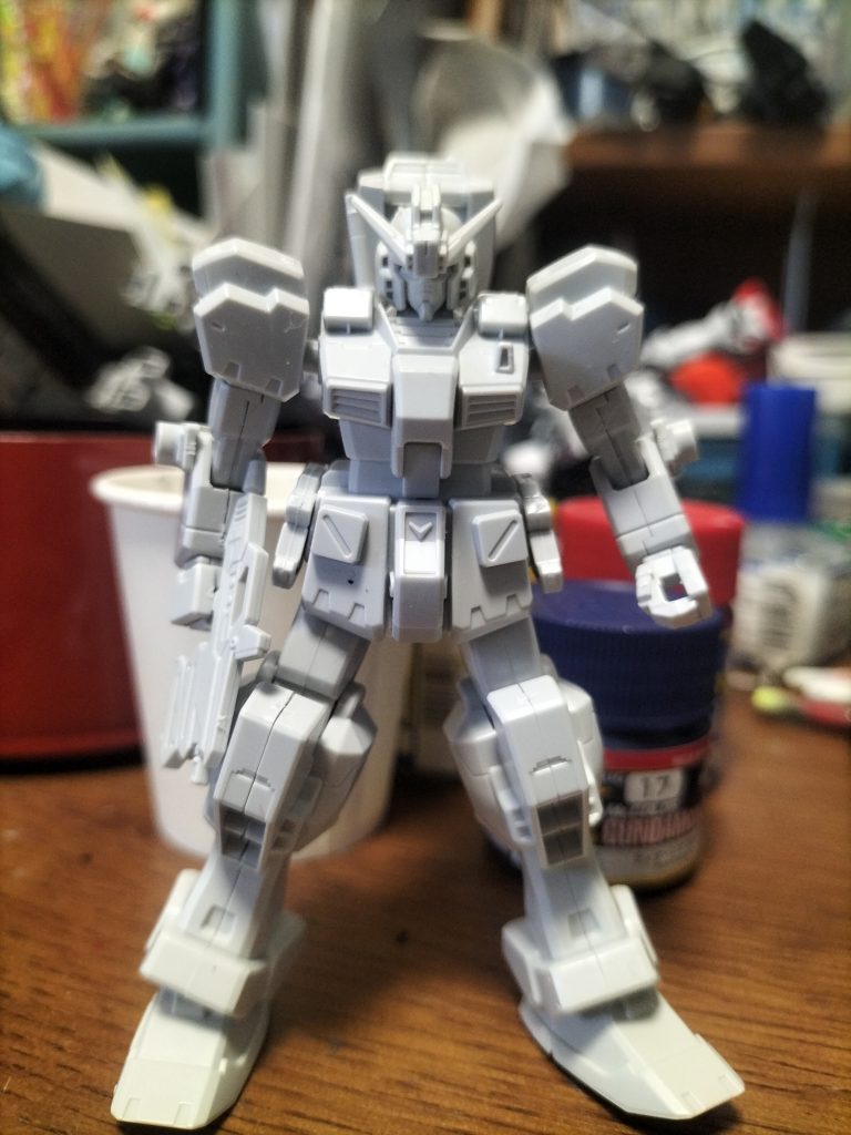 背景が汚いですが塗る前の状態です 真っ白