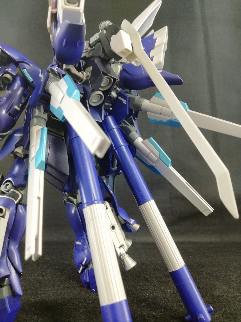 色々増えてしまったバックショット。前から見るとあんまり変わってないように見えますが、後ろはゴテゴテです😅