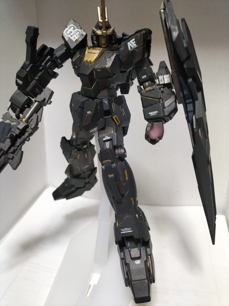 バセドウ病という、甲状腺の機能障害になり手がぷるぷるしてしまう様なったのでデカール貼りが特にぷるぷるでした