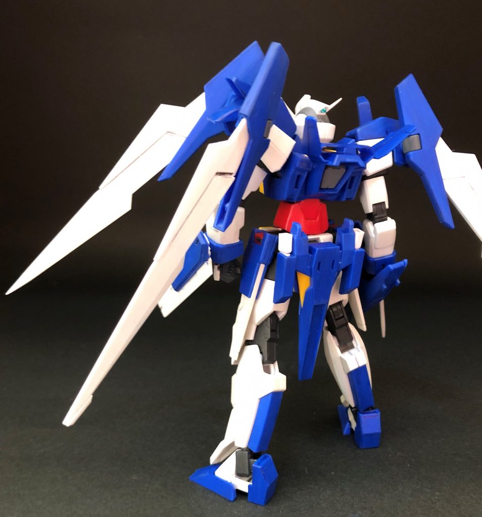 思っていたよりもブルーの個所が多かったのでまた作る機会があればもう少し淡いブルーを乗せてみたいところです。筆塗り　全塗装ガンプラ　2022 その88 