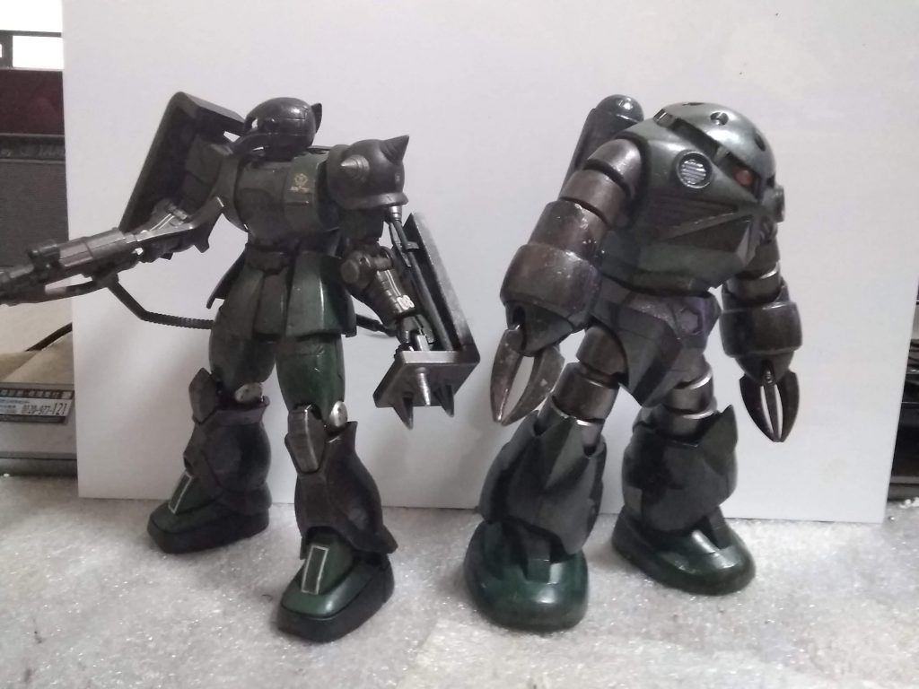 ザクⅠと並べて、ちょとジオン残党感を出す。