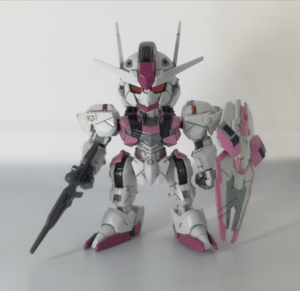 ピンクをメインカラーに。これだけだとルブリスっぽいですね