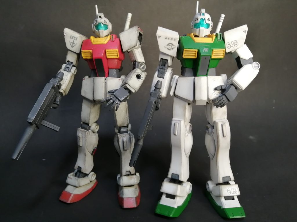 キットとの比較。全体的スマートというか別物に？？元々キットをいかにTV版に近づける改造をしようとしたのですが、大手術なので断念。違和感を覚えるキットの腕関節や足長、胴短、大顔。ミキシングしたことにより解消して自分の好きなイメージになりました。