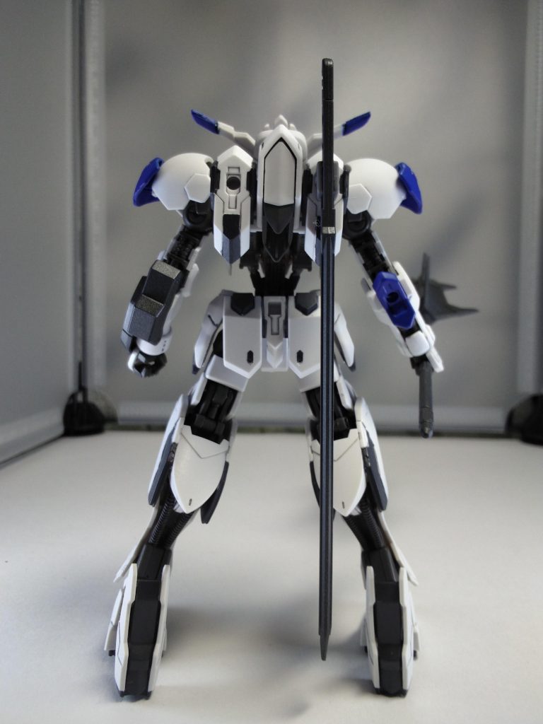 腰パーツはバルバトスの物です。