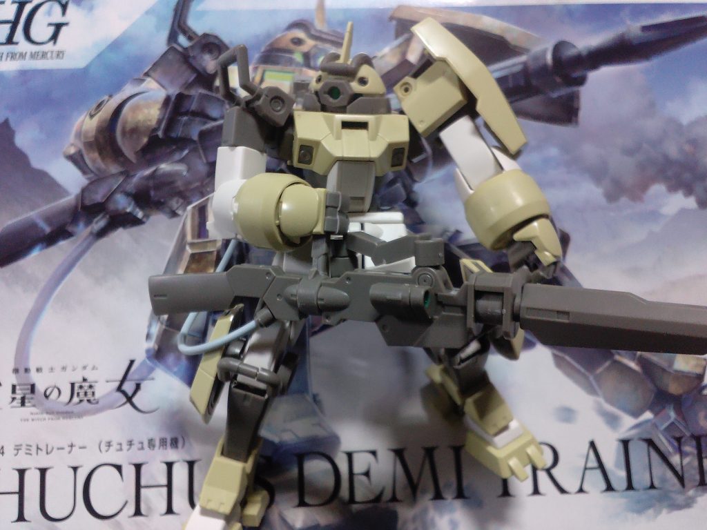 こちらはパチ組みの状態です。比較して楽しんで貰えたら嬉しいです(笑)