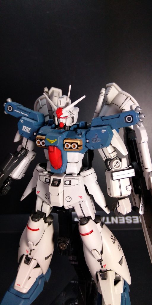 初期のキットなので各部のモールドが甘く今回初めてモールドの掘り直しを行いました。ケガキ針とラインチゼルを使いましたがアチコチ暴走していますが、スミ入れがシャープになった様な気がします。