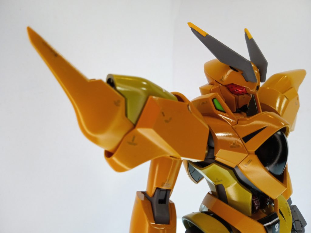 仕上げてみると。蜂ってもっと黒が多く、思ったよりも蜂っぽくならなかった。 シャッコーっぽさも残したかったので黒が多すぎてもな、と思う所もあり難しいです。 最後まで御覧頂きありがとうございます。