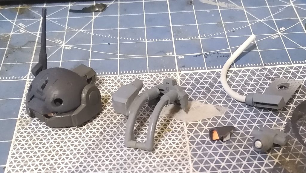 顔アップご覧のように差し替え式にしました。ここが一番苦労したところです。