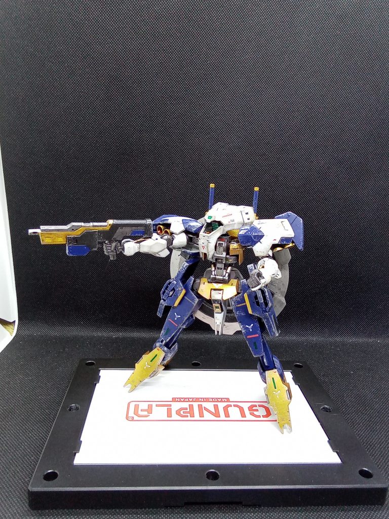 塗装は説明書の設定に近い感じで部分的にアレンジしています