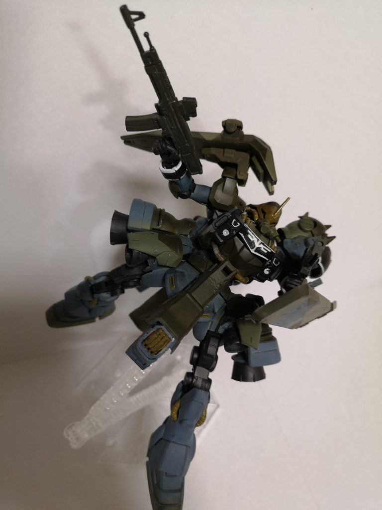 カラーイメージは旧ドイツ軍の戦闘機。とにかく足の早いギラズールにしました。