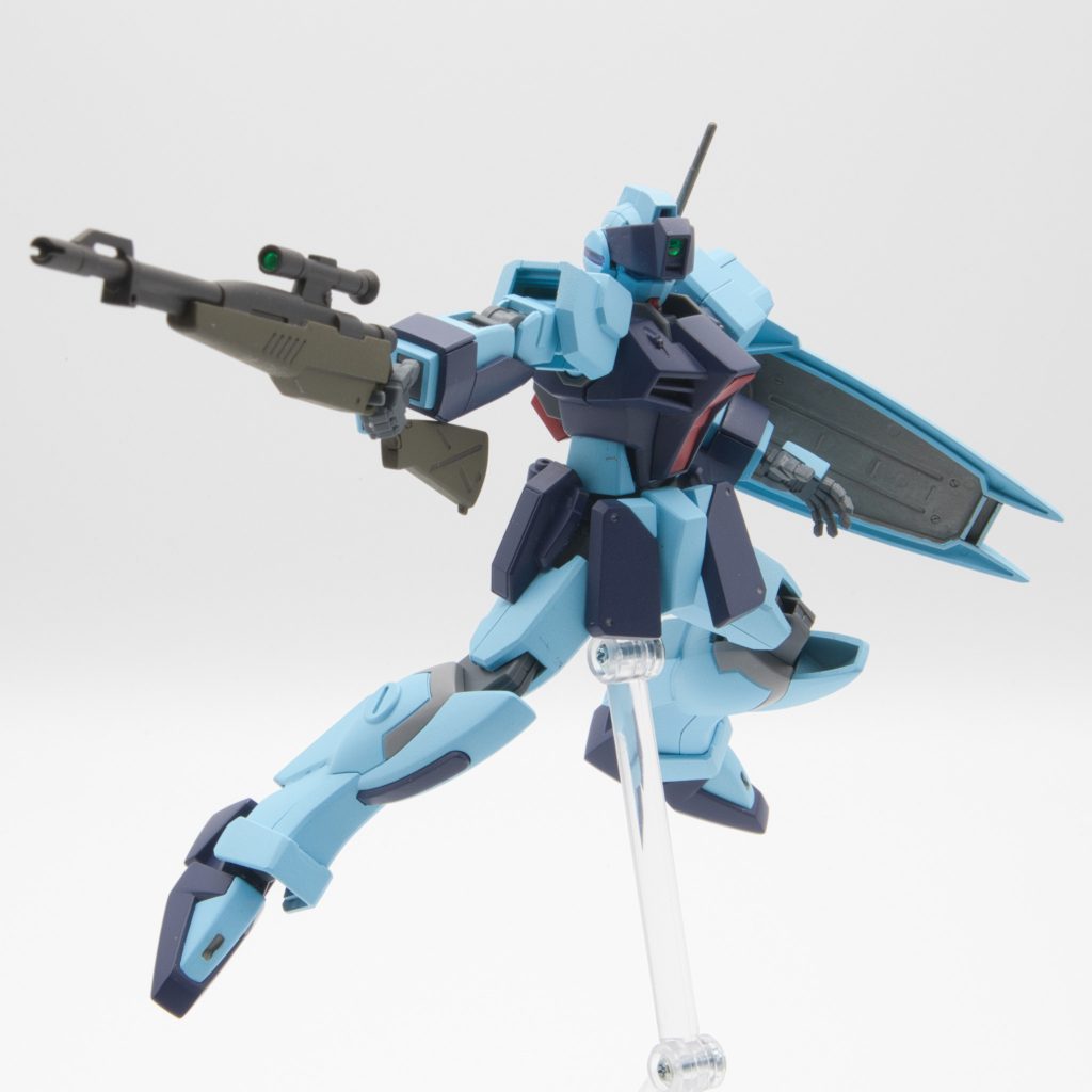 そして、膝立ち射撃ポーズを取るためにガシャガシャ動かしてたらあちこち塗装が、、、最後まで閲覧いただきありがとうございます