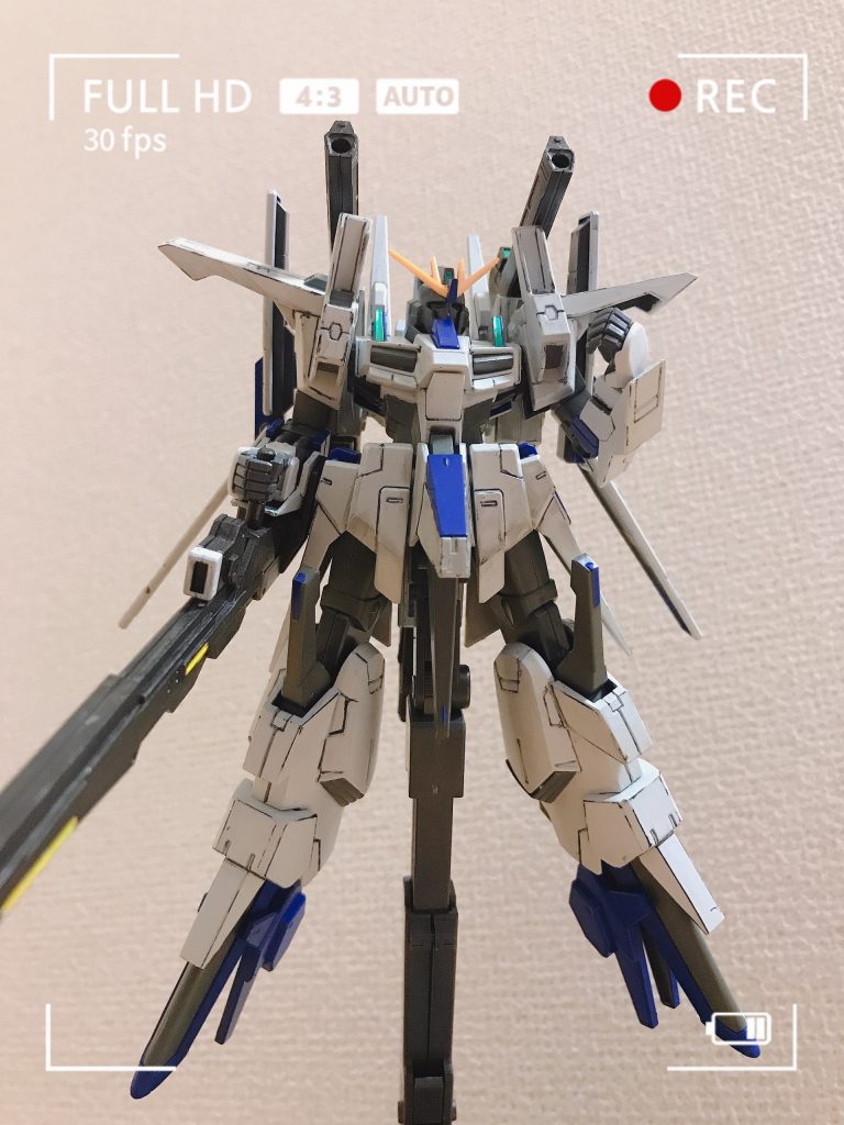 ファッツカラーに仕上げつつ黒ガンダムマーカーで輪郭をしっかりモールドしました