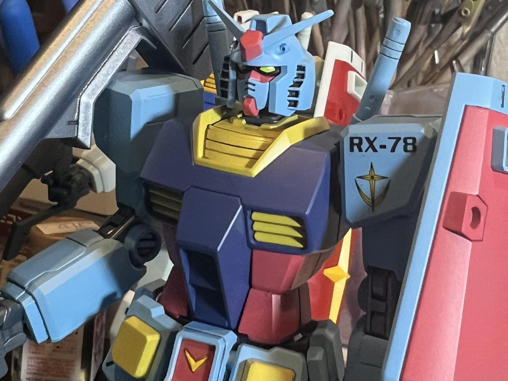 これも余談なのですが、iphoneのカメラはズームすると何か加工が入ってるのかってくらい写真がおかしくなるので、基本等倍で可能な限り本体を近づけて撮影しています。スマホで比べると高額端末の癖にはっきりいってゴmry設定とかあるんですかね?