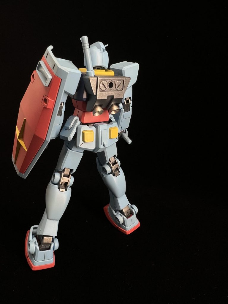 後ろ色味は全体的にまとまって良かったかなと思います。メタリック系の色はトップコートをするとあまり違いが判らなくなるので、艶消しするよりそのままかクリアーにした方が映えるのかな?