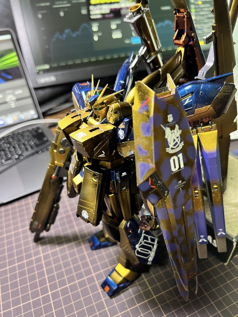 とにかく背中が重いので、保持させるのに一苦労でした😅