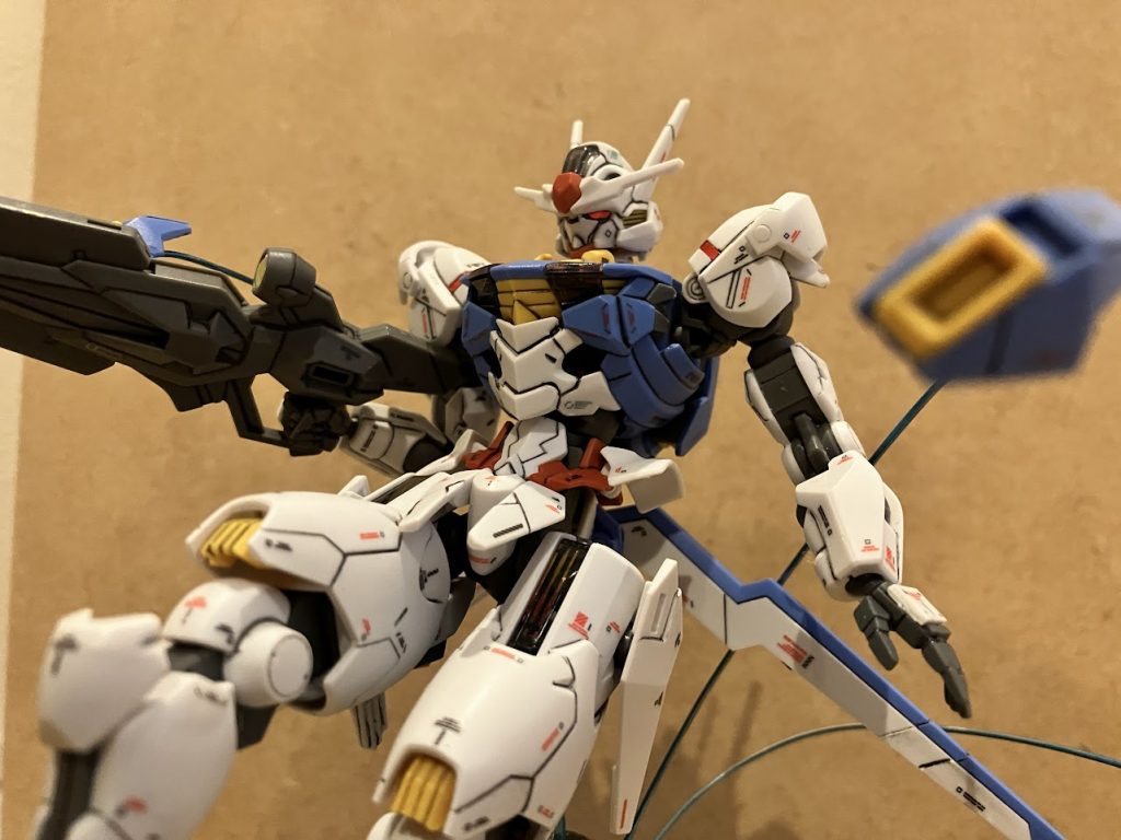 ガンダムエアリアル–3枚目/制作者：L.W