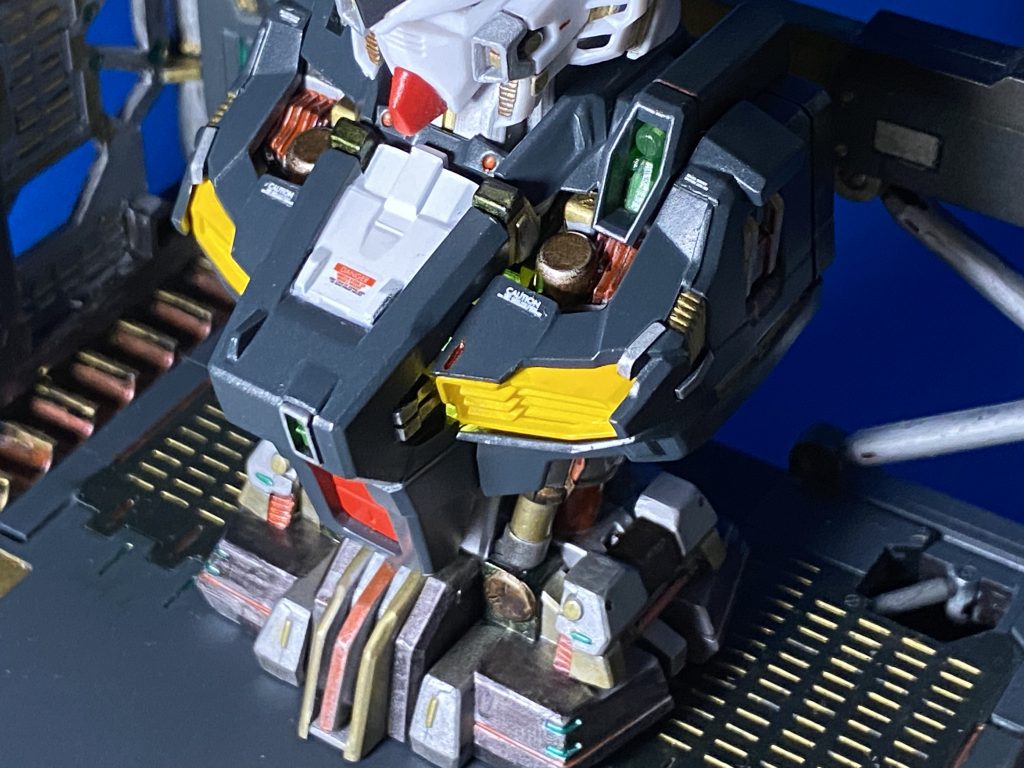 MSメカニカルバストνガンダム–4枚目/制作者：amuroikima-su