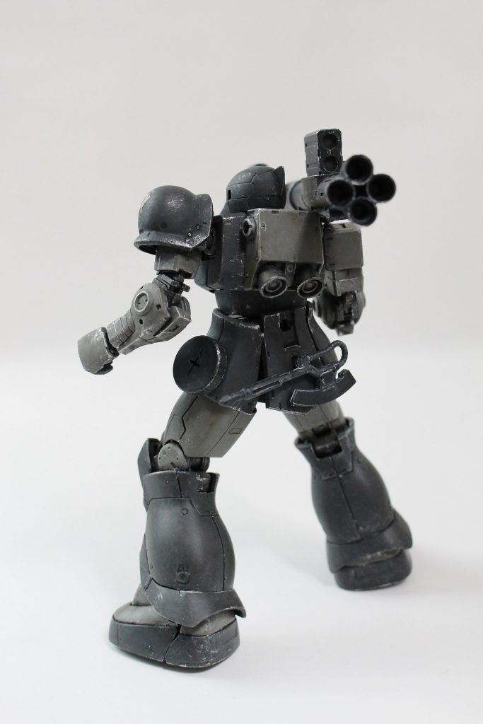 うしろすがた。ジオンのMSは汚れがよく似あいます