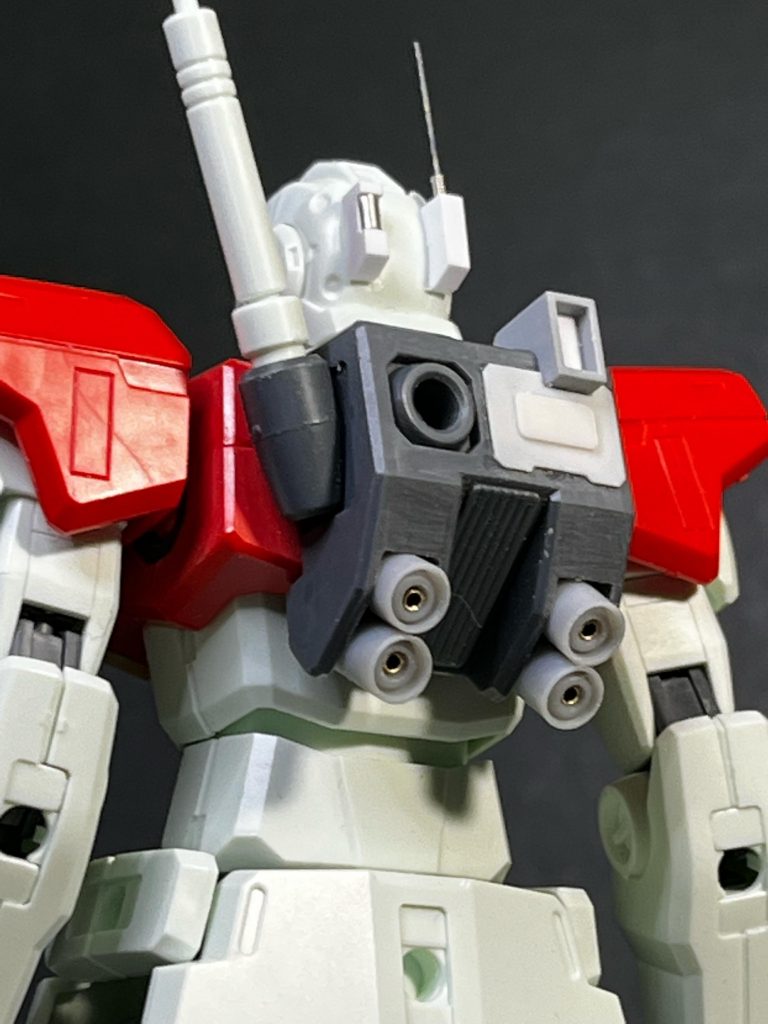 バーニアは2発から４発へ増。プラ材、真鍮パイプで3ピース構造に。