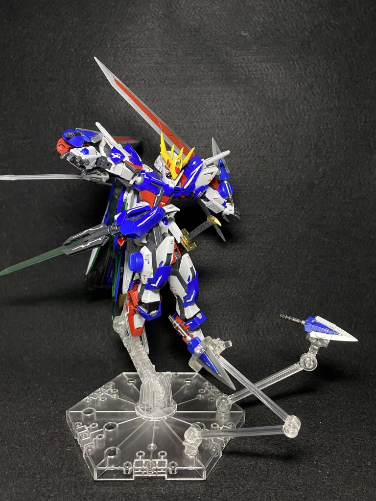 次はコールドクナイ×4。脛部に2つと腕部に2つ装備しています。