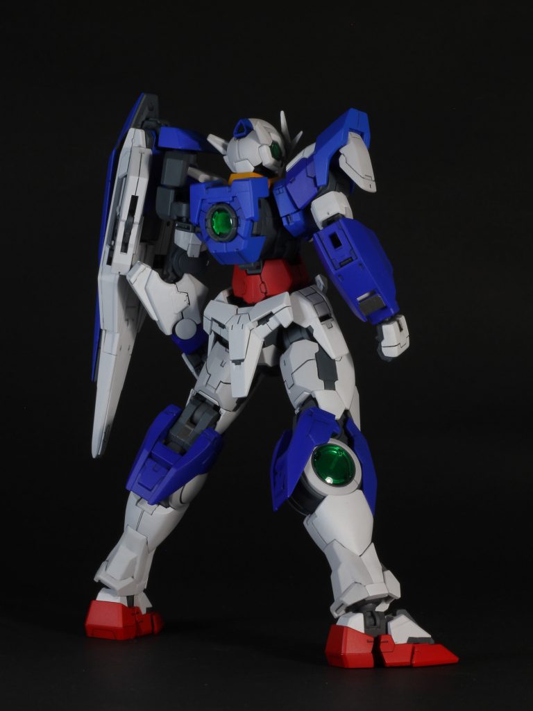 シールはGNコンデンサーの裏に貼るやつと、メタリックの奴と、ツインアイだけ貼りました