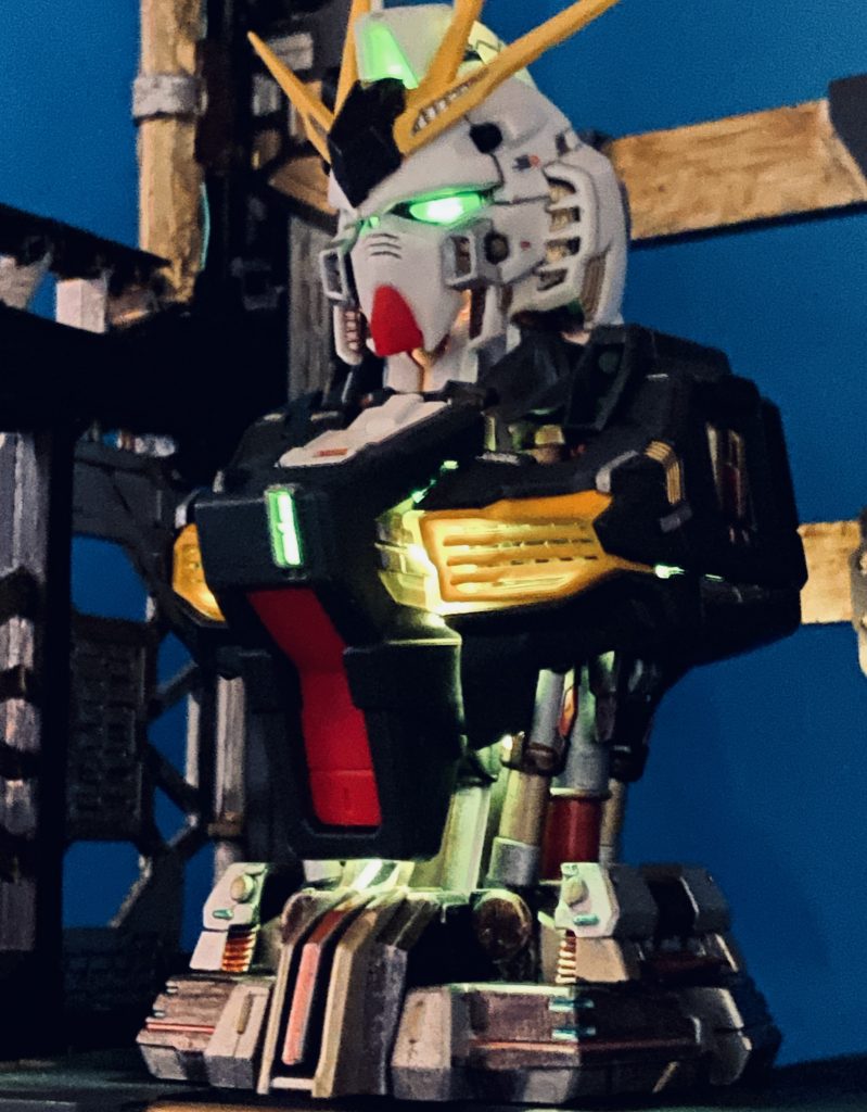 散財しましたが、おかげでルミナス2つゲットすることができたので完璧に光らせれます。射幸心煽る商売にまんまとはまってしまったものの、良いものを作りますね、バンダイさんは。