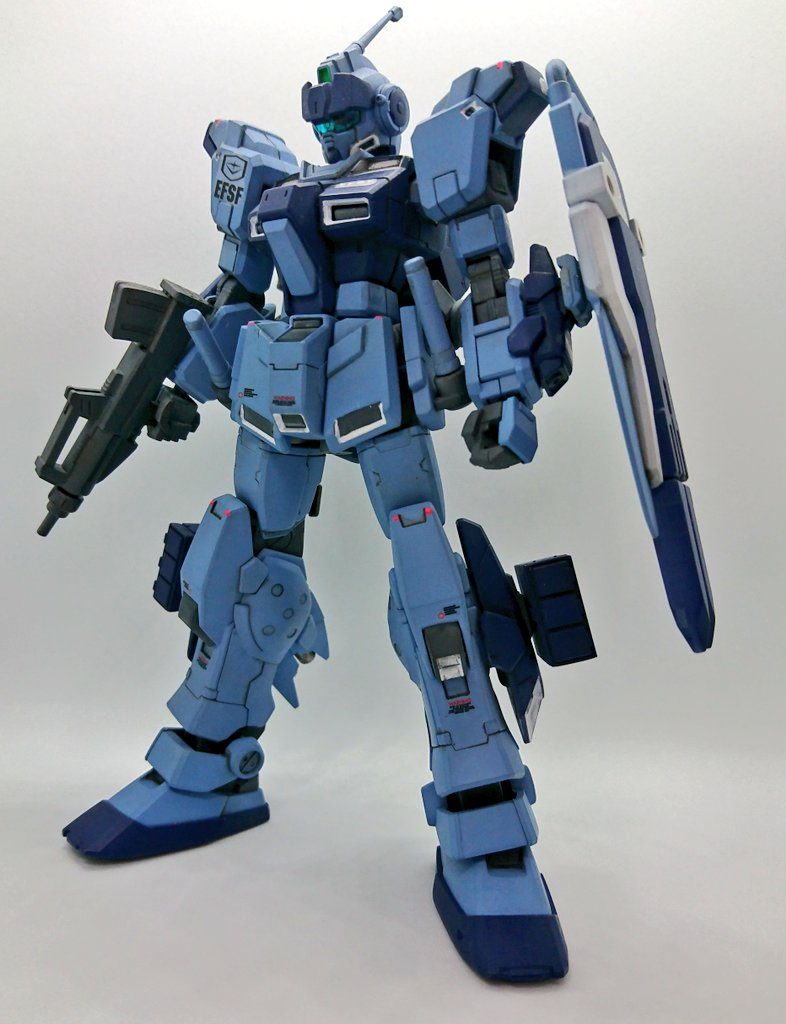 何はともあれ実際に立体化したペイルライダーを見てみるとジムスナイパーⅡの発展である部分とか以外と機体が大きく感じるなど発見は色々ある面白い機体だなと感じるキットだと思いました😊