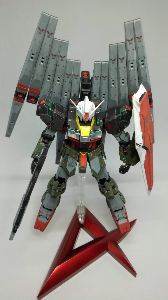 フィンファンネルは重さで安定しないのでファンネルの中に針金を入れています。