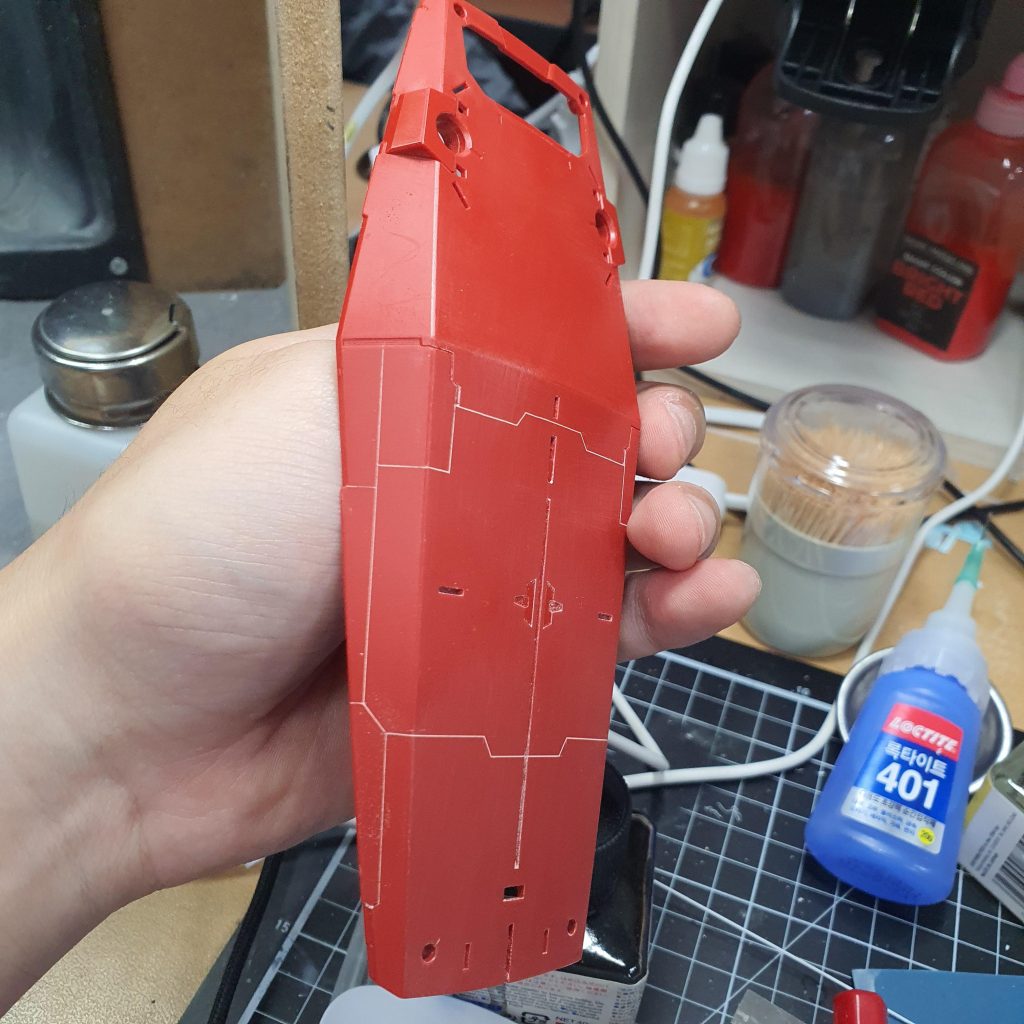 패널 라인 작업 중.