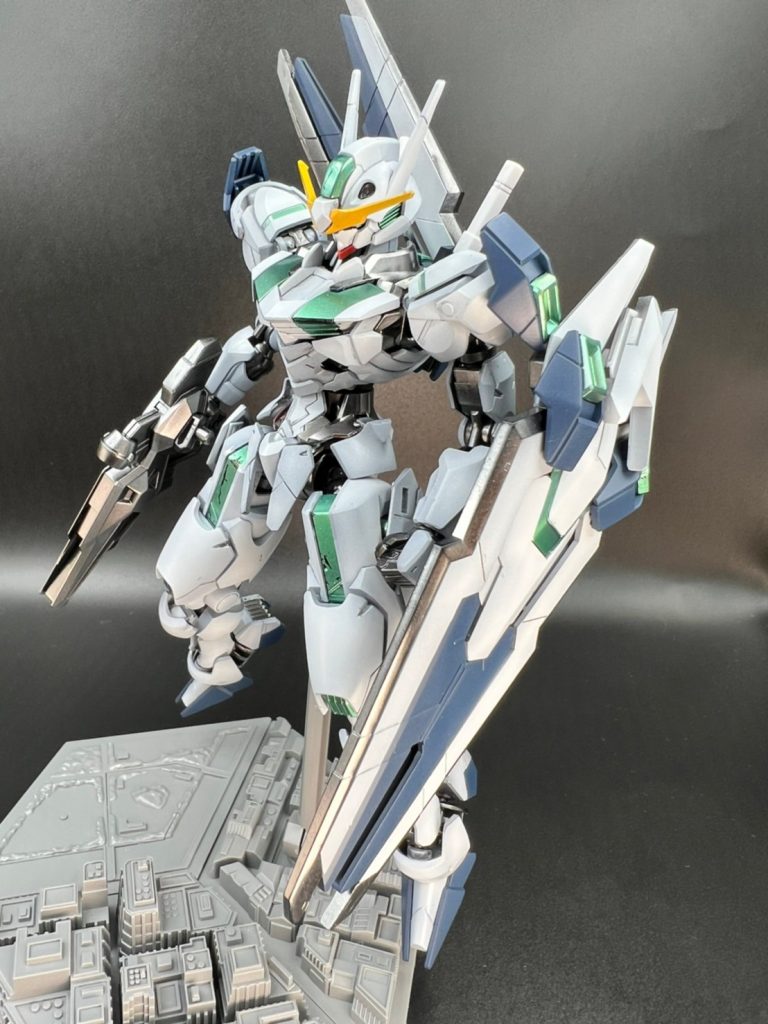 ガンダムエアリアル (覚醒仕様)–2枚目/制作者：阿熊人