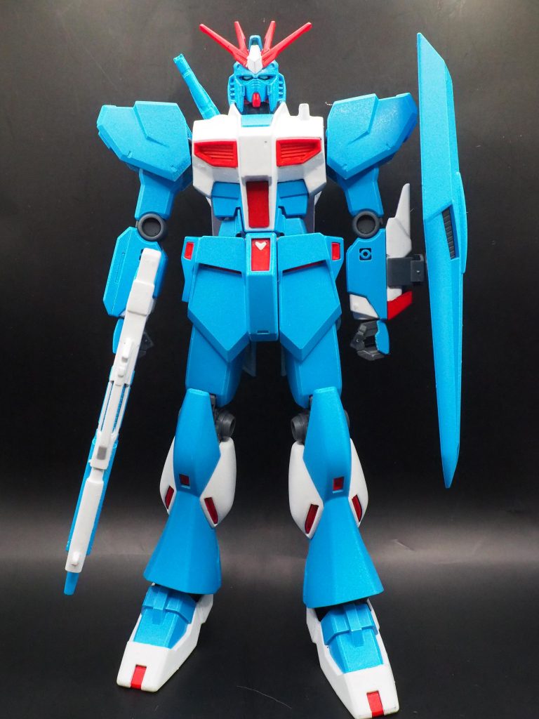 売ってないので自分で作ればいいと思ったものの、そこまでしてセブンイレブンカラーのガンダムが欲しい訳ではなかったことに気が付きました。