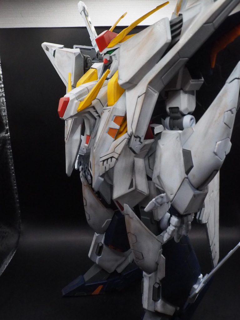 もうキレイにはならないので、ウェザリングマスターを引っ張り出して汚しました